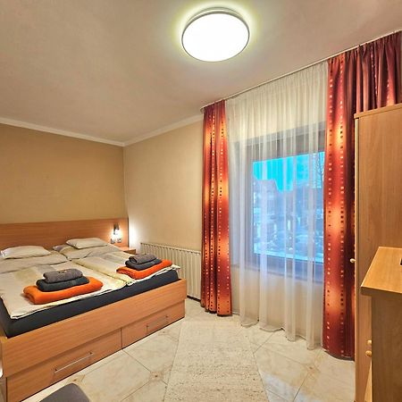 Apartman Siesta Buek - Buekfuerdo Exterior photo