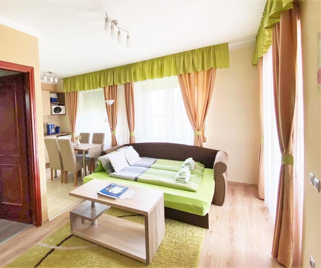 Apartman Siesta Buek - Buekfuerdo Exterior photo
