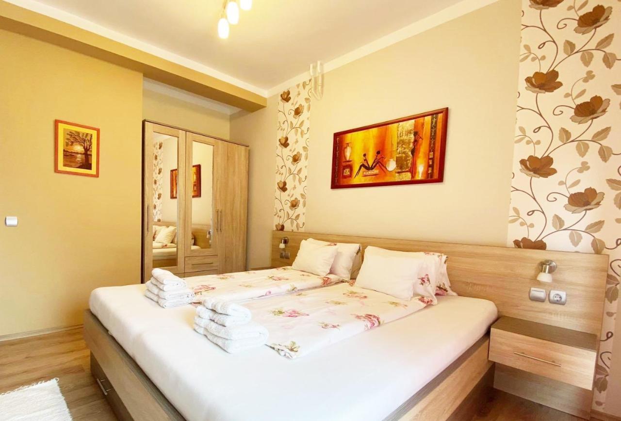 Apartman Siesta Buek - Buekfuerdo Exterior photo